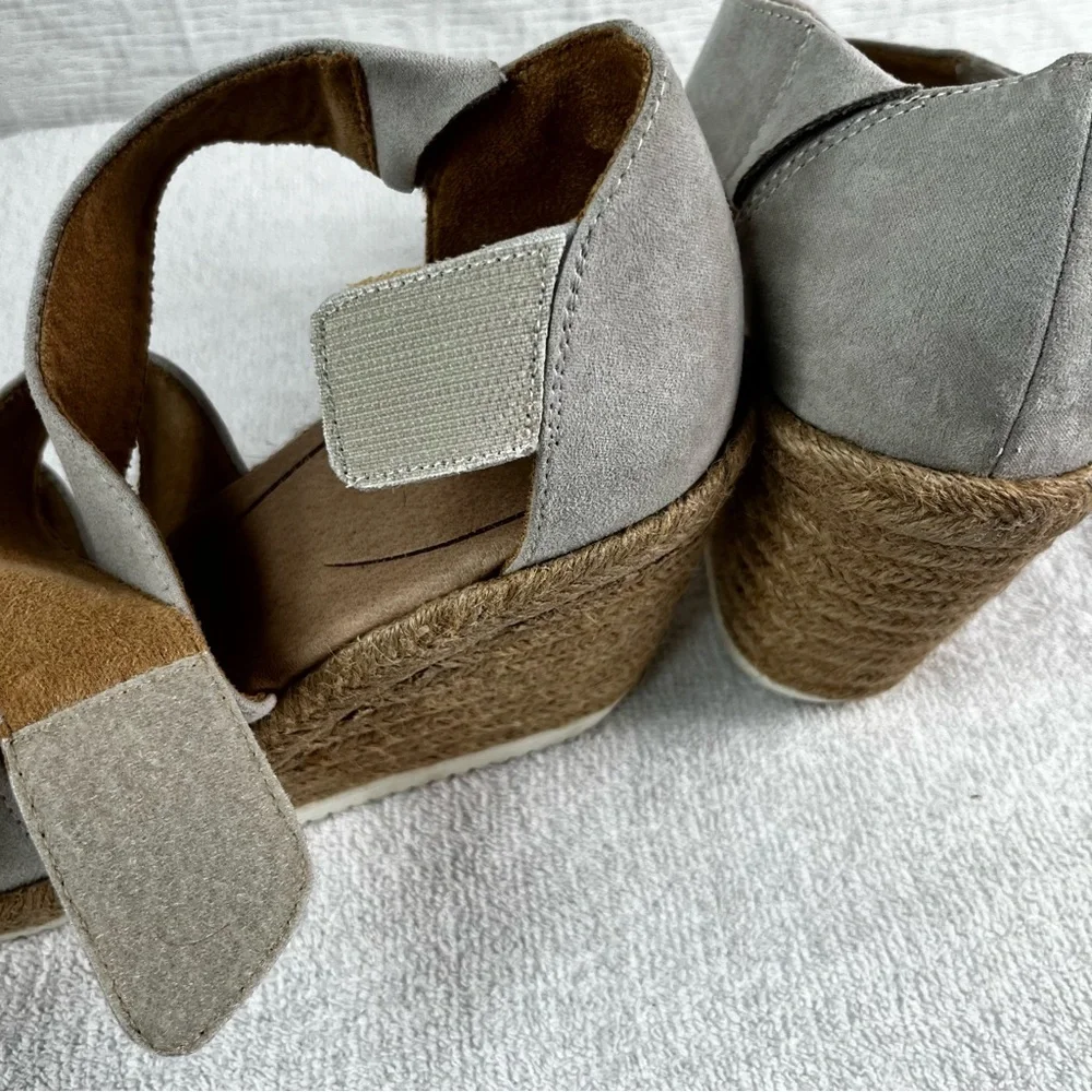 Dr Scholls Visitor Cross Strap Faux Suede Heeled Espadrille Sandal Wedge Shoe 10